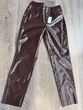 Vero Moda Shiny Faux Leather Pants in Coffee Brown AZ0525